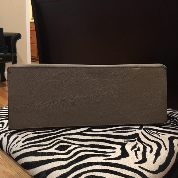 Genuine leather bag, still in good condition. - Picture 4 of 8